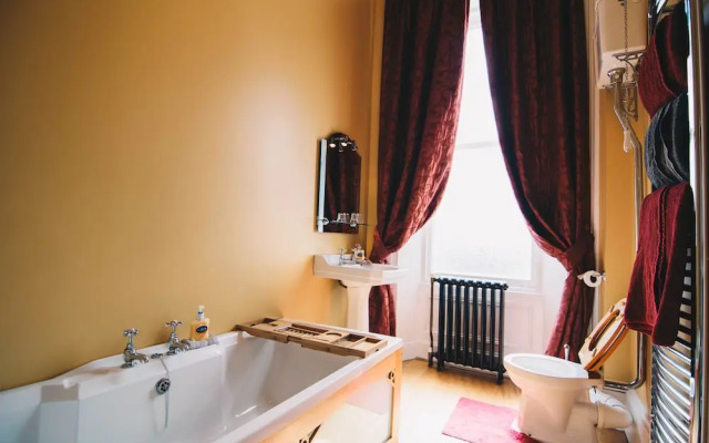 Antrim House Guest Rooms & Suites