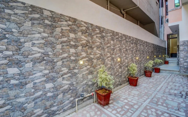 Friends Residency By OYO Rooms