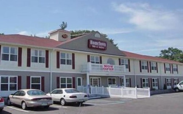 HomeTown Inn & Suites