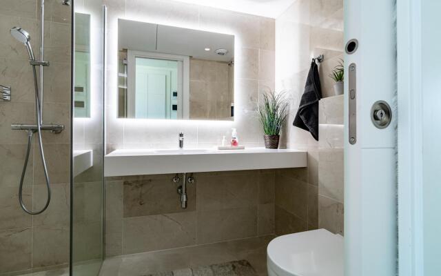 LMR1-Penthouse with 187m2 terrace and private pool