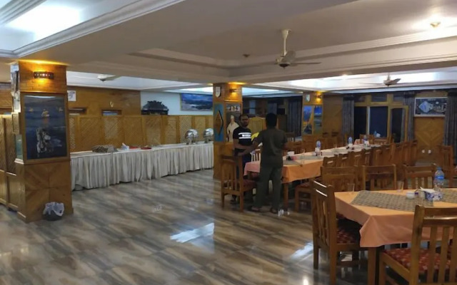Hotel Mashabrum