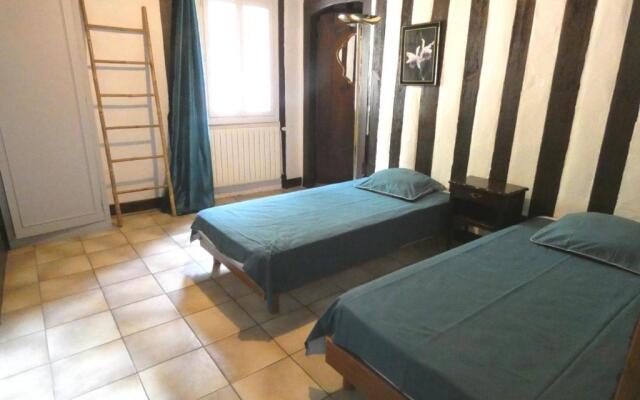 Gîte Lesperon, 5 pièces, 8 personnes - FR-1-360-15