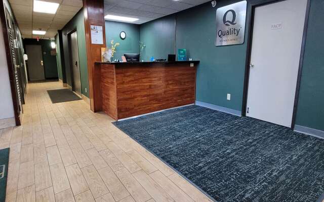 Quality Inn & Suites Columbia I-70