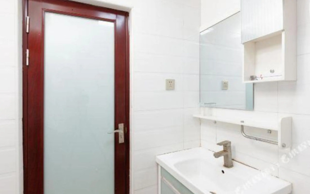 Jingyuan Apartment Hotel