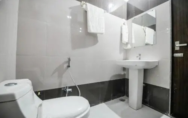 Hotel Jai Hind By OYO Rooms