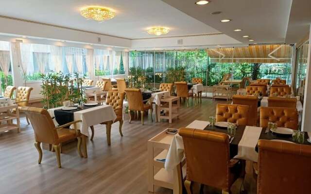 Twins Hotel