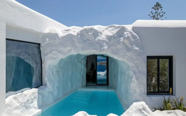 Soothing Holiday Home With Outdoor hot tub