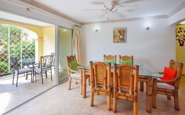 Modern 2-bed Apt Near Beach In St. Lawrence Gap 2 Bedroom Apts by Bluescape