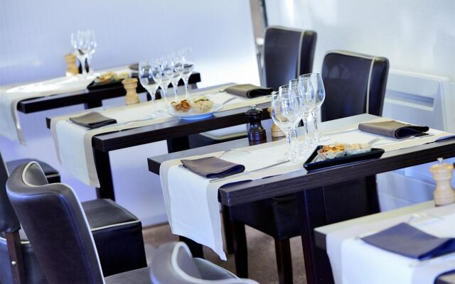 Hotel Kyriad Orleans Ouest