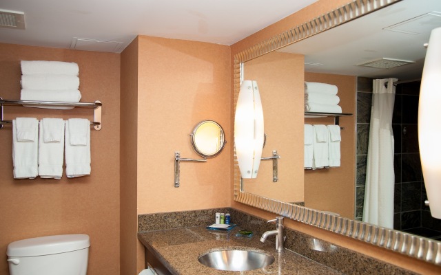 iHOTEL & Conference Center Red Deer