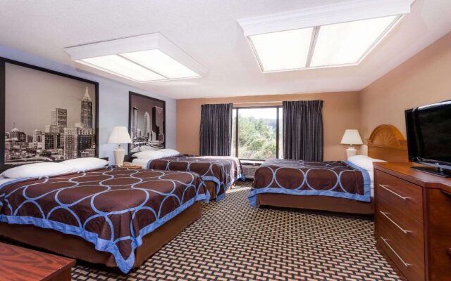 Super 8 By Wyndham Tallapoosa