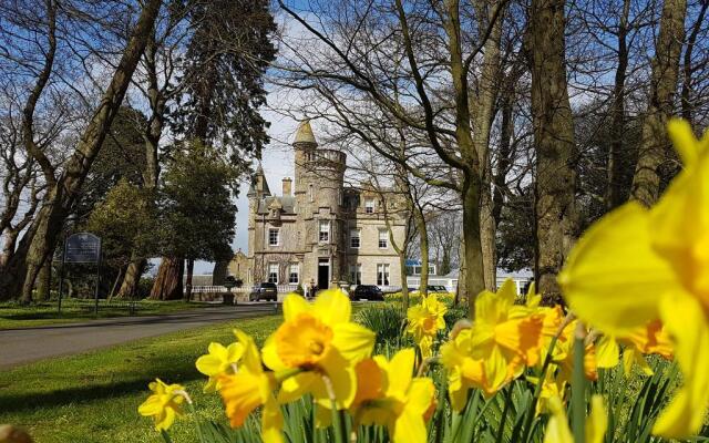 Carlowrie Castle