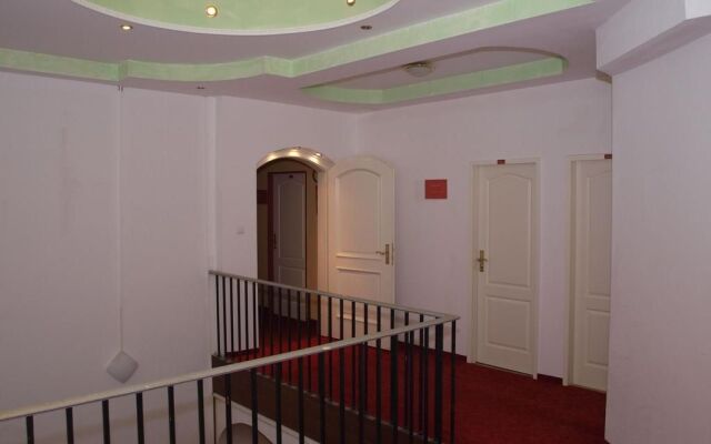 Das Schreder Hotel
