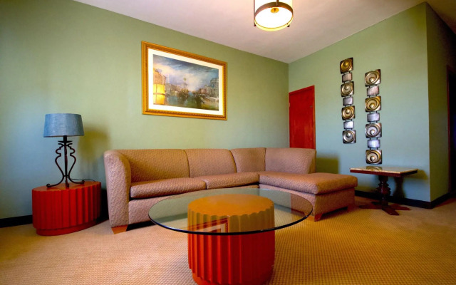 Hotel Consulado Inn