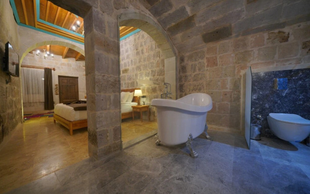Cappadocia Secret Hill Cave Suites