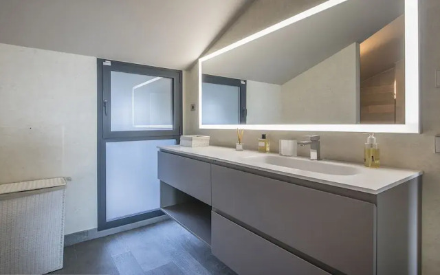 Exclusive Tamarit Villa TH 85