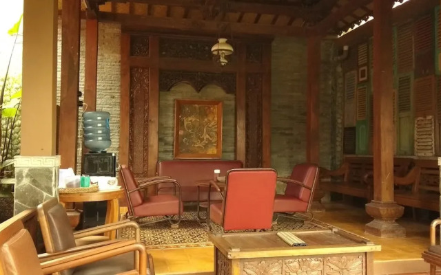 Bedhot Homestay