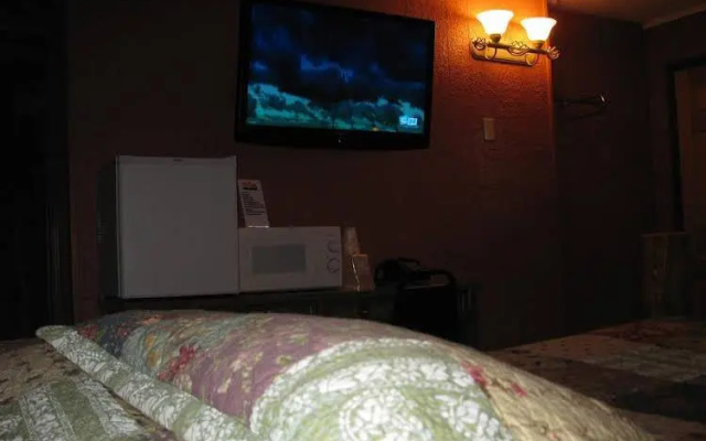 The Frontier Lodge
