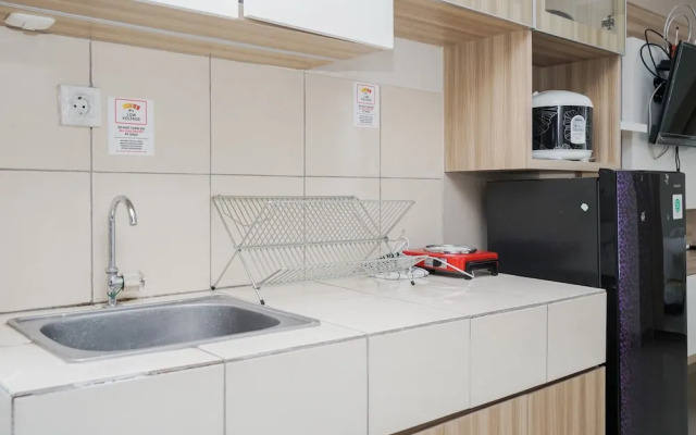 Simply Strategic and Comfy Studio Paramount Skyline Apartment