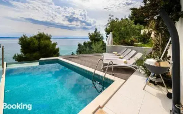 Apartment Paradiso
