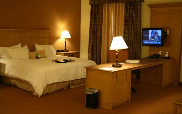 Hampton Inn & Suites Riverton