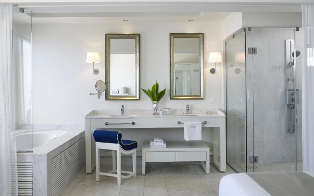 Knossos Beach Bungalows Suites Resort & Spa