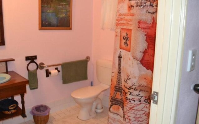 Swann Lodge B&B