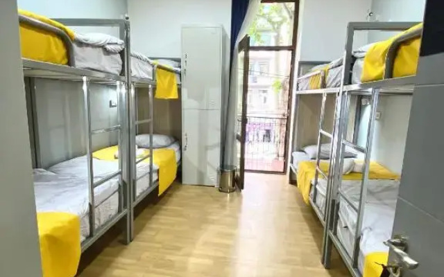 Queen Hostel
