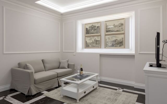 Aurora Luxury Suites