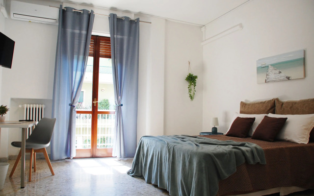 Bari Rooms Central Station