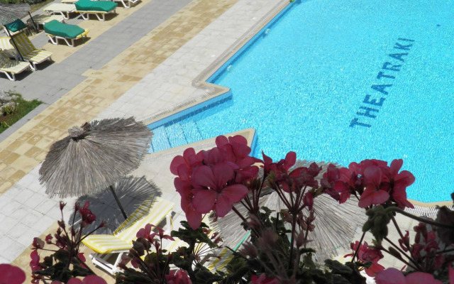 Theatraki Apartments