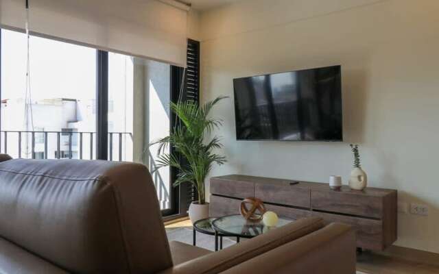 Awesome 2BR With Balcony in Miraflores