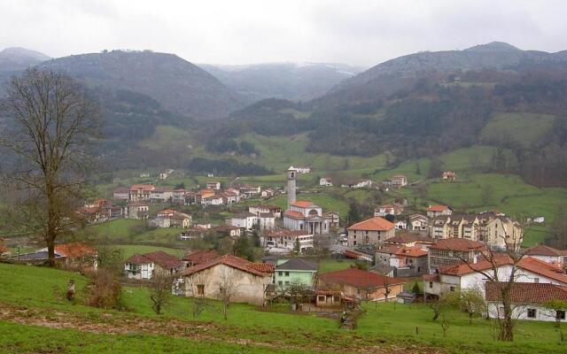 Chalet en la Montaña junto a 2 Ríos en Cantabria