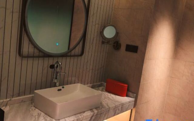 Vienna International Hotel (Bazhou Yuhua East Road Yichen Building)