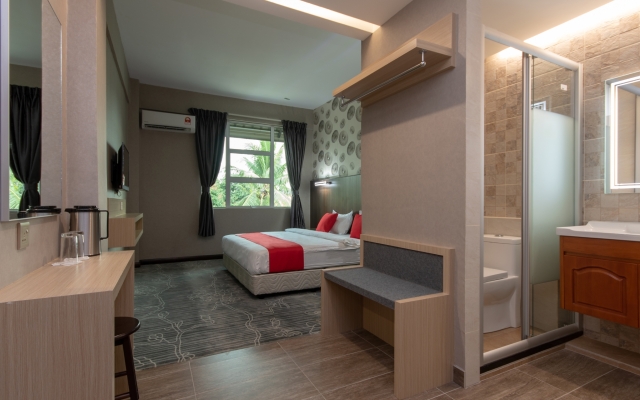 OYO 89375 Regent Hotel