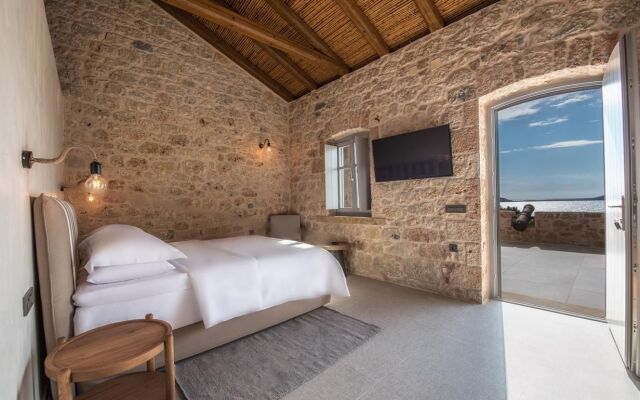 Ippola Boutique Hotel