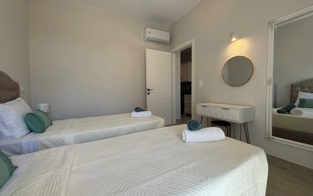 Christiano Apartments
