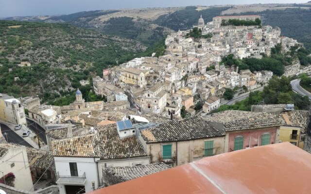 Finestre Su Ibla