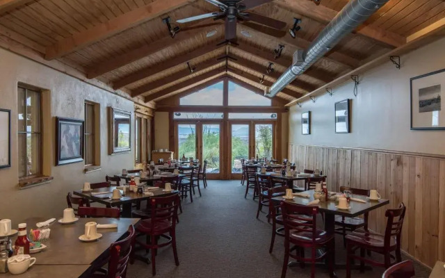 Landmark Lookout Lodge
