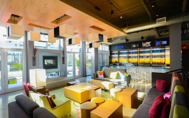 Aloft Vaughan Mills