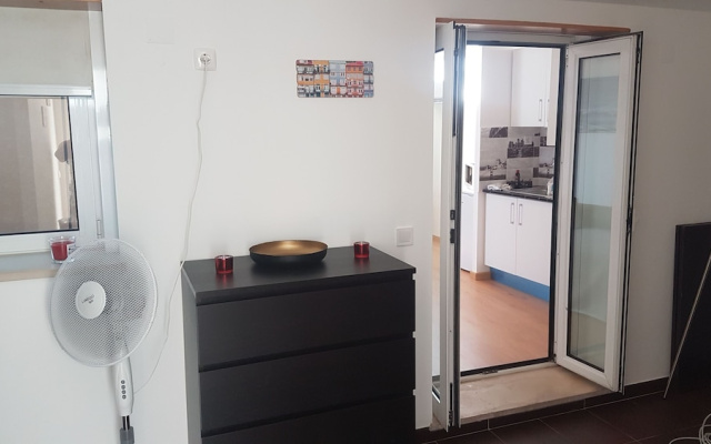 Anjos Apartment - Family Studio Central Lisbon