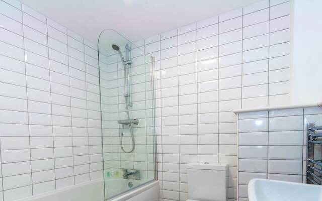 Basinghall Suites