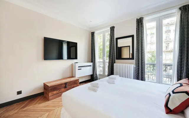 Charming apt - 2br/6p - Ternes/ Arc de Triomphe