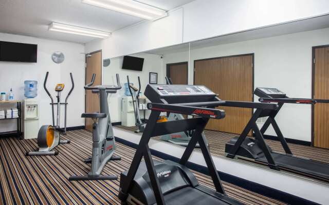 Super 8 by Wyndham Washington