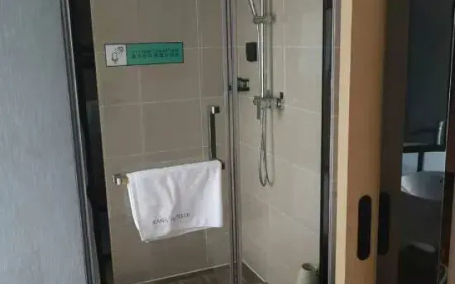 Xana Hotelle(Zhengzhou Sports center Branch)