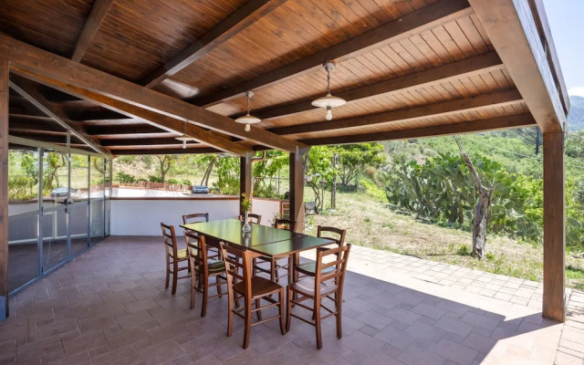 Villa Granci con Piscina by Wonderful Italy