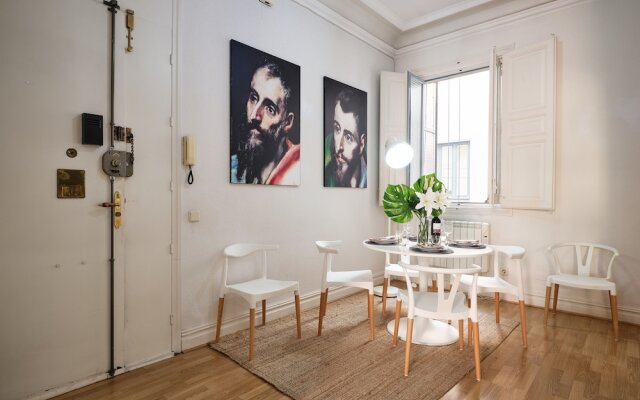 Luxury house two minutes from Sol