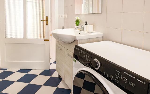 Juriol in Alghero With 1 Bedrooms and 1 Bathrooms