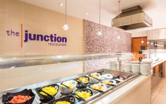 Holiday Inn Cambridge by IHG
