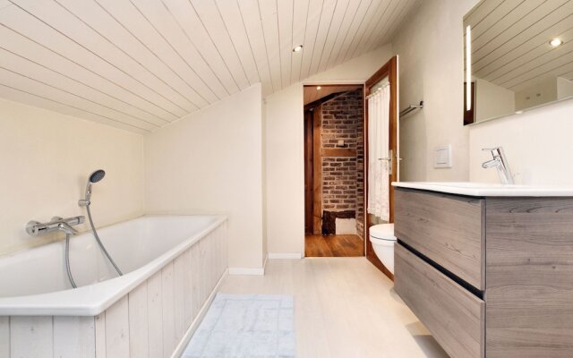 Picturesque Holiday Home in Petites Tailles with Garden